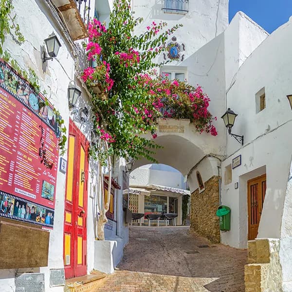 Apartamentos en Mojácar frente a la playa, Almería (may-jun)