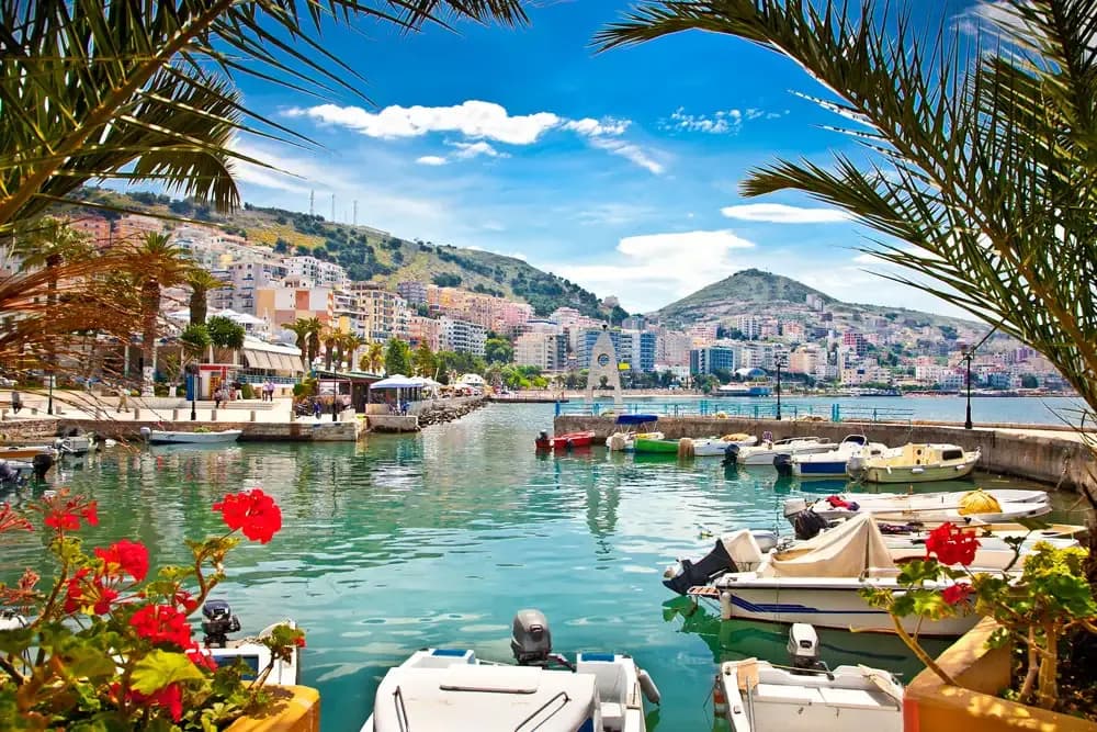 10 Días en Albania: Vuelos Directos, Hotel y Media Pensión desde 105€ (Junio, Salidas Santander)