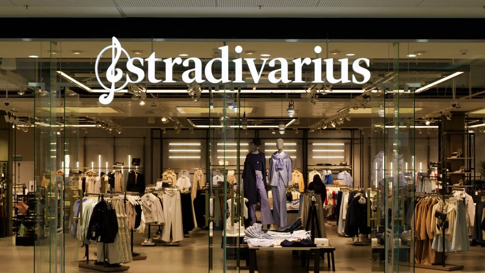Ropa Mujer Stradivarius: Descuentos hasta 90% desde 1.99€